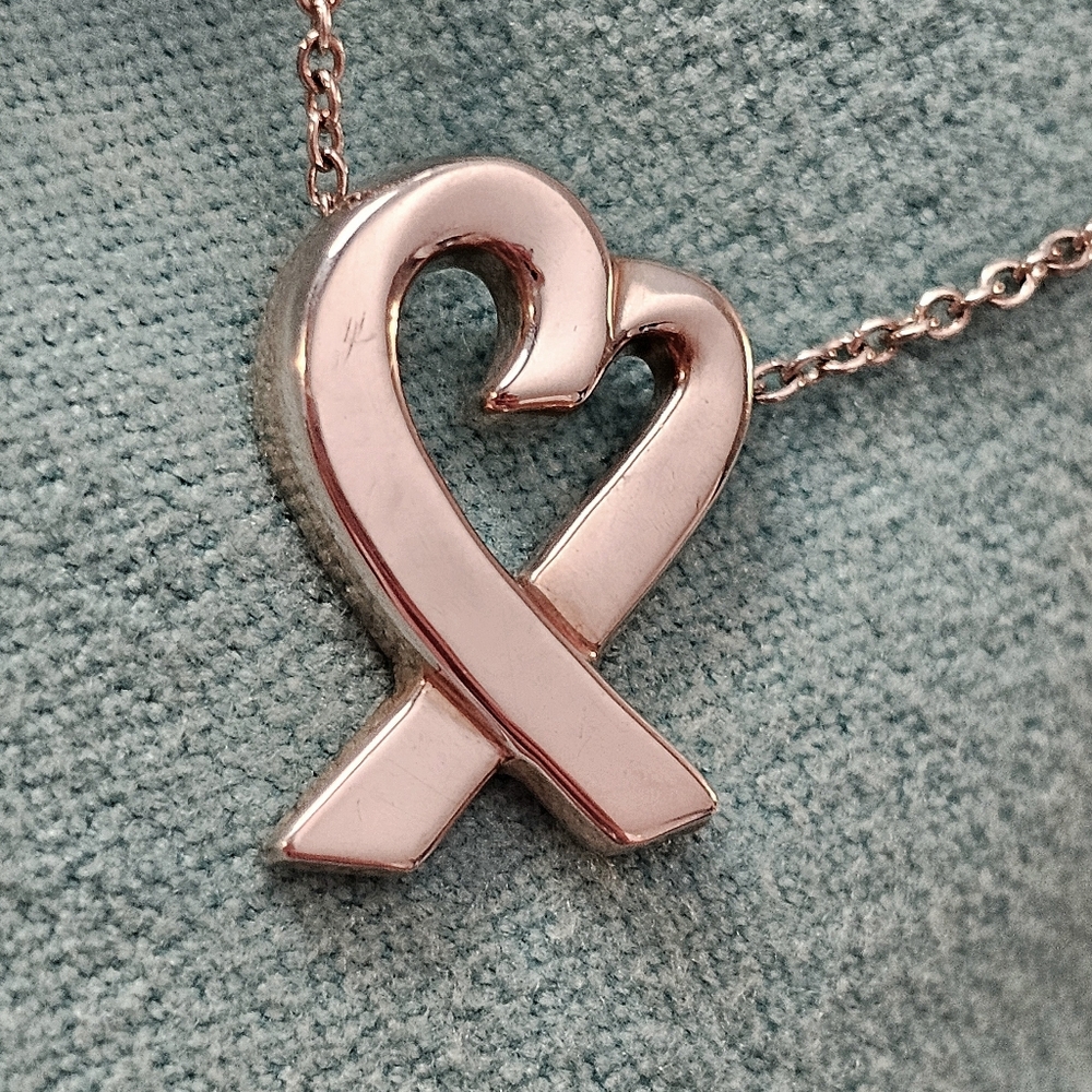 💚 Tiffany & Co. Paloma Picasso Loving Heart Vintage 925 Sterling Necklace ✨️ - Picture 4 of 16